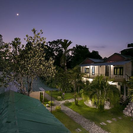 Sauraha Nana Hotel Exteriér fotografie