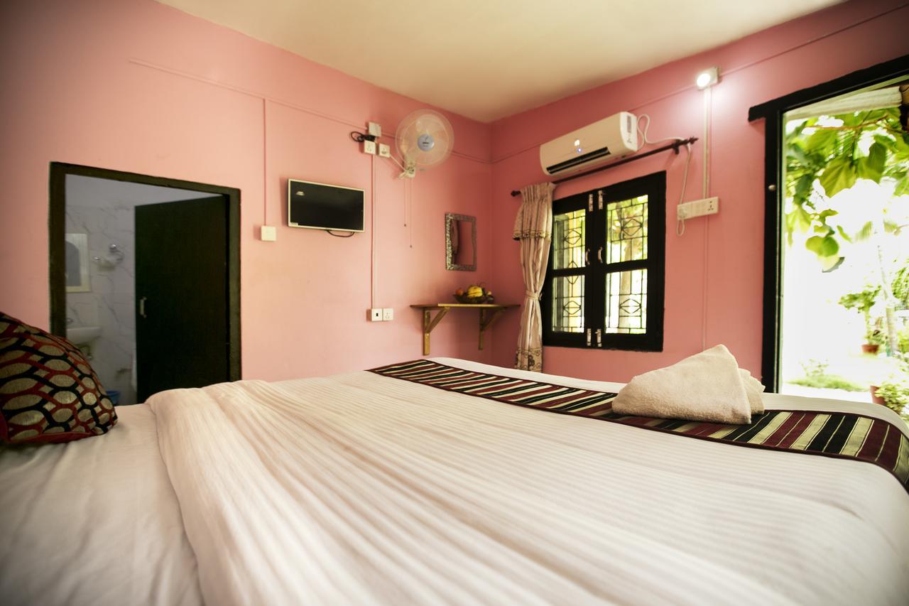 Sauraha Nana Hotel Exteriér fotografie