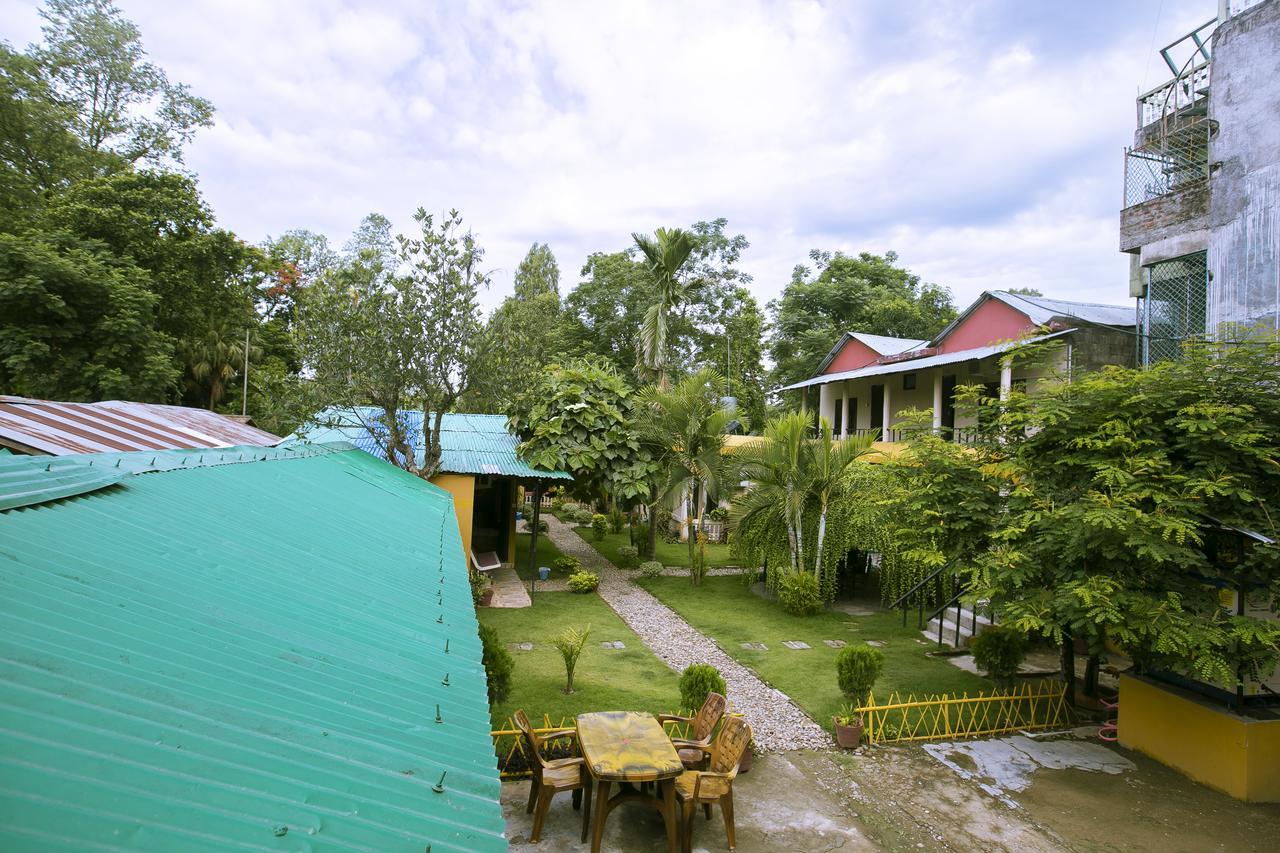 Sauraha Nana Hotel Exteriér fotografie
